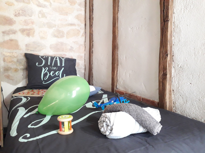 Bedroom 3, Chambre Familiale 4 Voyageurs, Allier