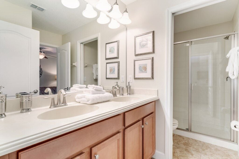 Bathroom 3, Showhome 5 Bedroom Champions Gate Villa, Osceola