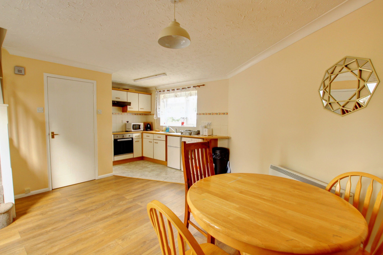Others 4, Elvington House, Cambridgeshire
