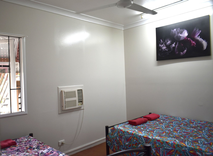 Bedroom 3, Travellers Paradise Heritage Historical Place - Hostel, Cairns