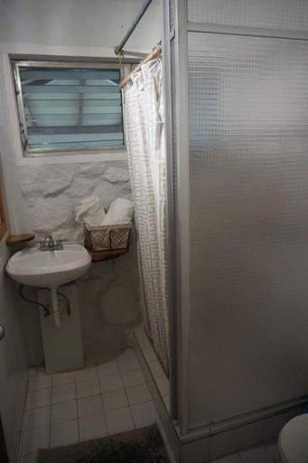 Bathroom 3, Casa Piedra, Bocas del Toro