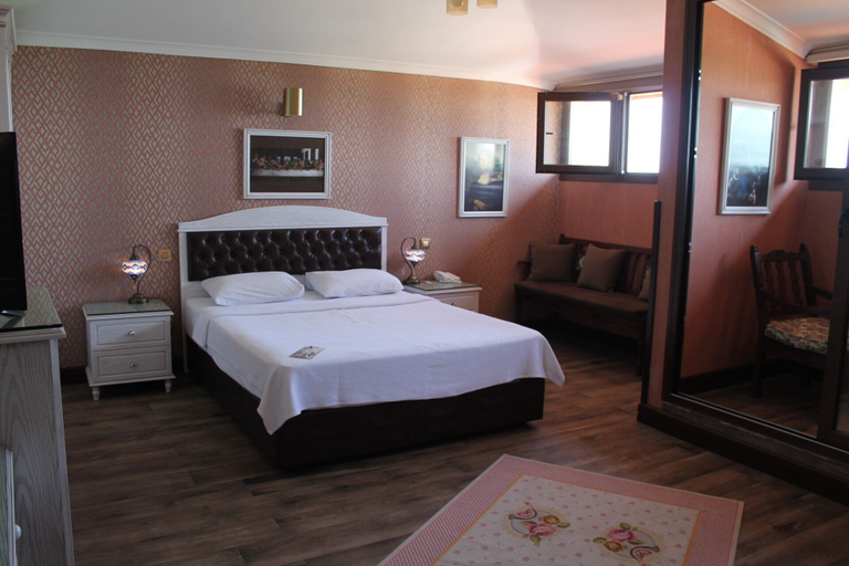 Bedroom 4, Bella View Art Boutique Hotel