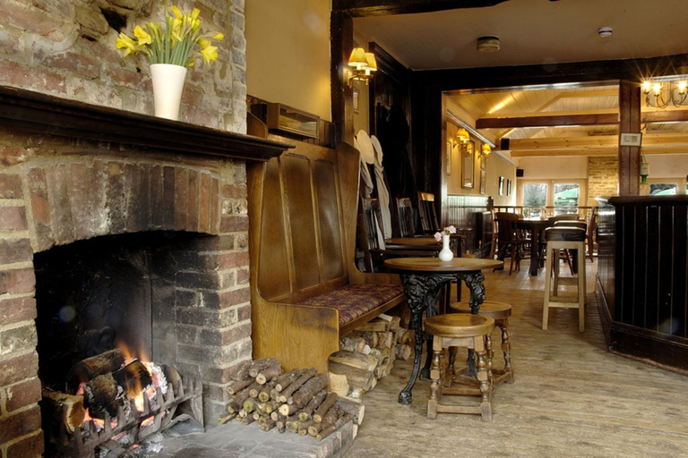 Food & Drinks 5, The White Horse Inn, East Sussex
