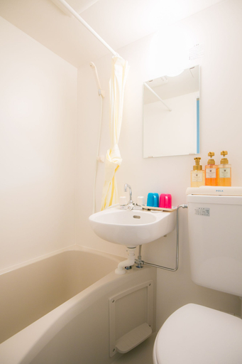 Bathroom 3, Holiday Pearl Hotel, Osaka
