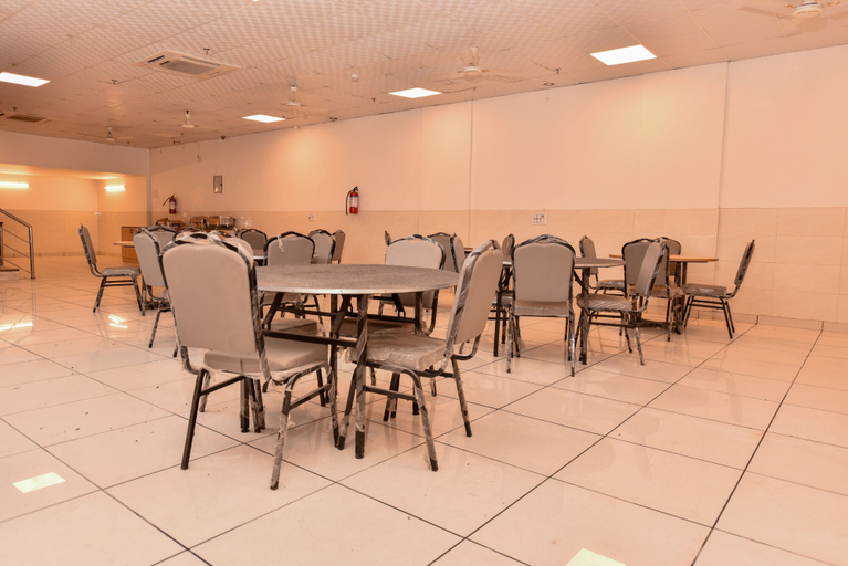 Food & Drinks, Hotel Blue Saffron, Delhi