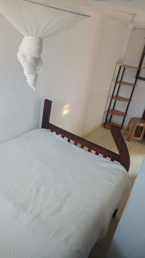 Bedroom 3, Maasai Backpackers Home, Fort Portal