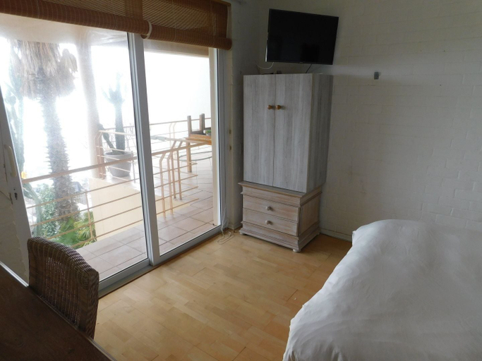 Bedroom 3, 32 Top Road Fresnaye, City of Cape Town
