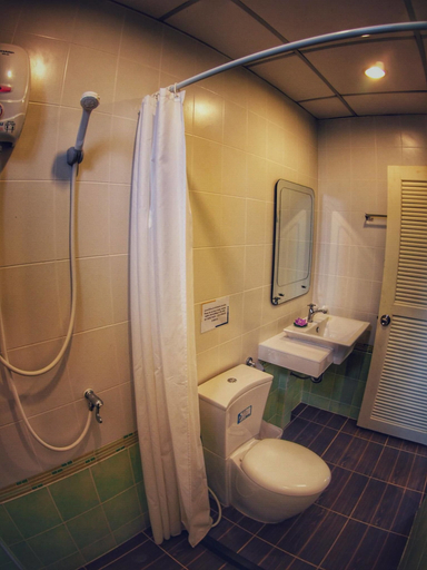 Bathroom 4, Lanta at Home, Ko Lanta