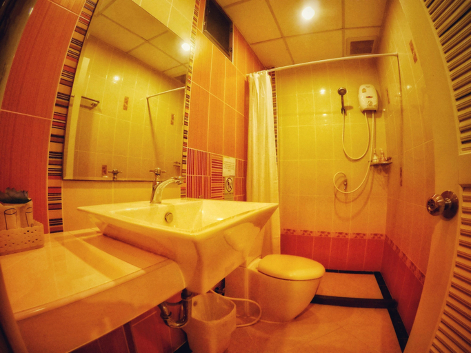 Bathroom 4, Lanta at Home, Ko Lanta