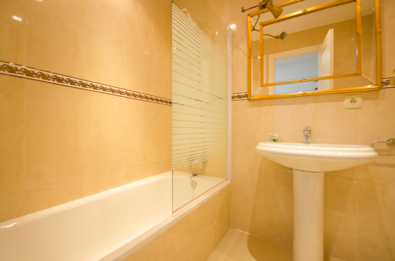 Bathroom 3, Casa Victoria, Málaga