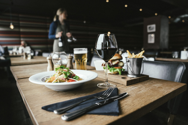Food & Drinks 5, Langley Hotel Victors, Savoie