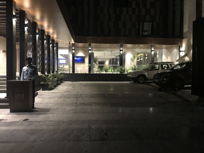 Exterior & Views, Levana Hotel, Lucknow