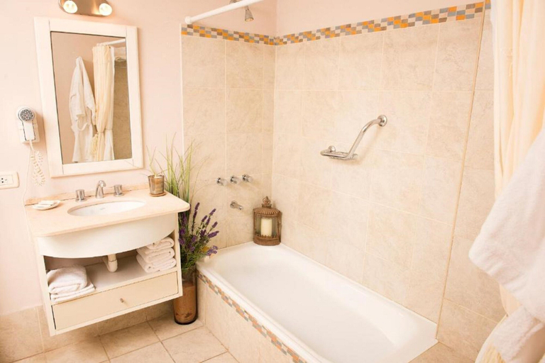 Bathroom 4, Green Sea Apart Hotel, Pinamar