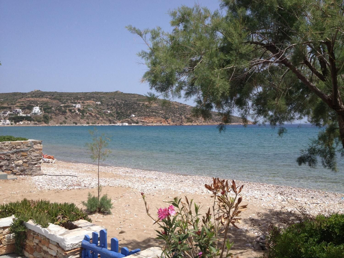 Others 5, Villa Glaros, South Aegean