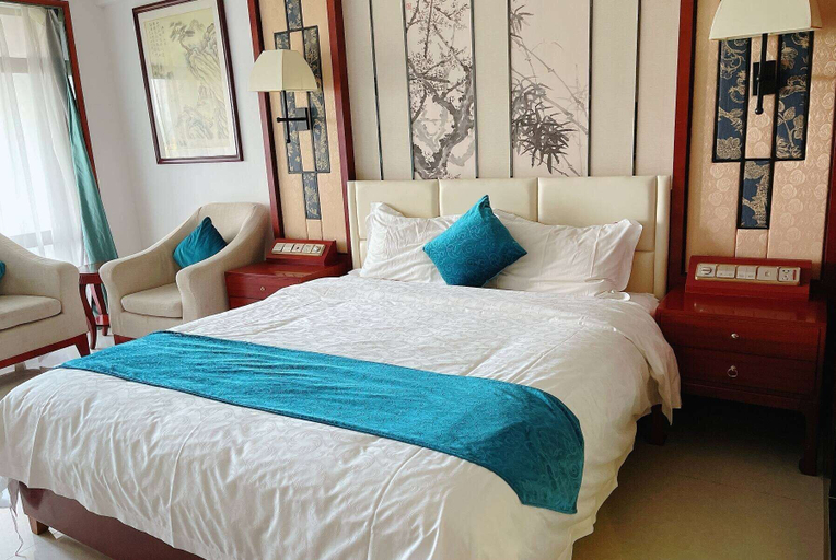 Bedroom 2, Ramada by Wyndham Wanning Resort, Hainan
