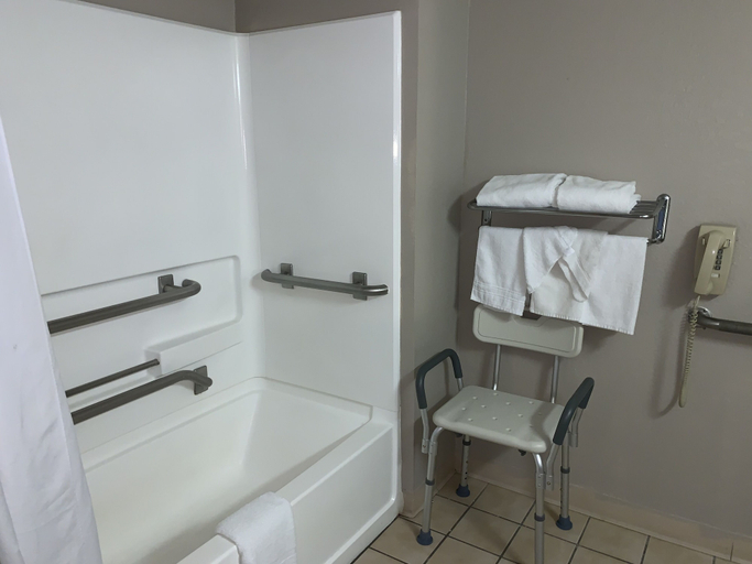 Bathroom 3, Greeley Valley Lodge, Weld