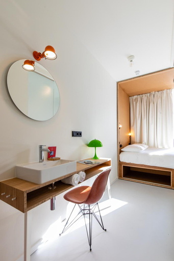 Bedroom 5, the bellhop hotel, Rotterdam