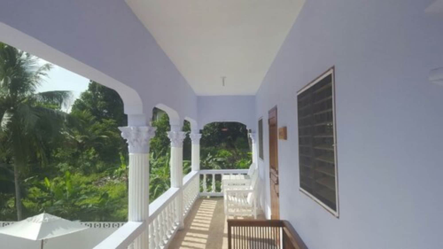 Others 3, Ocho Rios Pimento Villas