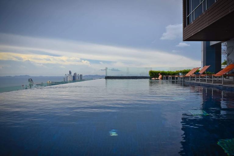 Sport & Beauty 4, Centric Royal by Swimming Pool, Pattaya