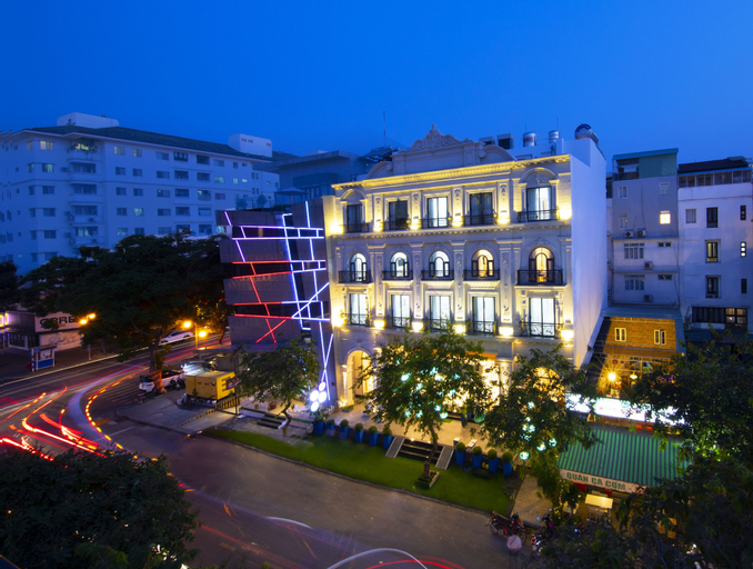 Sabina Hotel 2, District 7