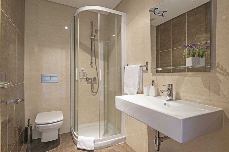 Bathroom 4, Pena I by An Island Apart, Funchal