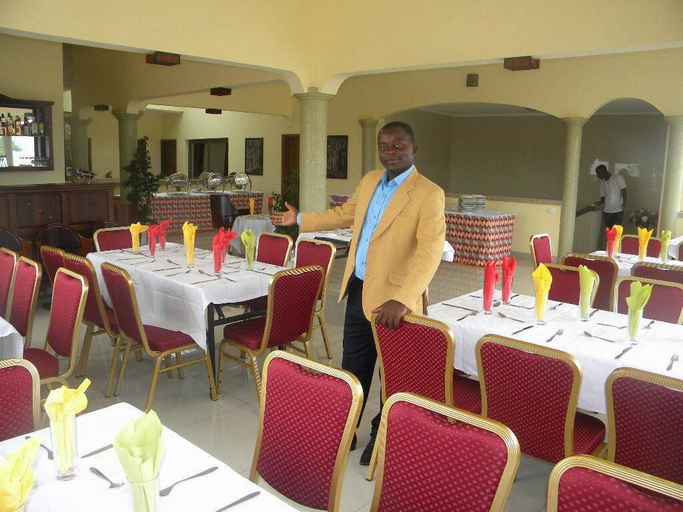 Food & Drinks 5, Hotel Residence Flamani, Golfe (incl Lomé)