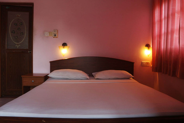 Bedroom 3, Hotel Red Rose, Negombo