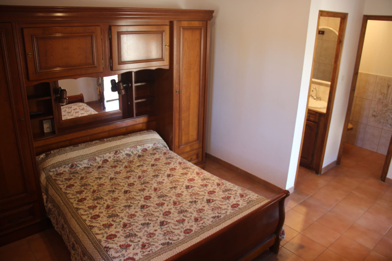 Bedroom 3, Chambres d'Hotes Les Ferrages, Var