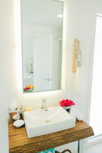 Bathroom 3, Ocean Front Property - Villa 1 Aruba