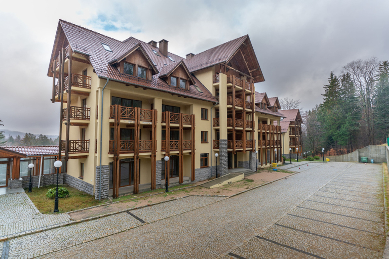 Exterior & Views 2, RentPlanet - Apartamenty Urocza, Jelenia Góra