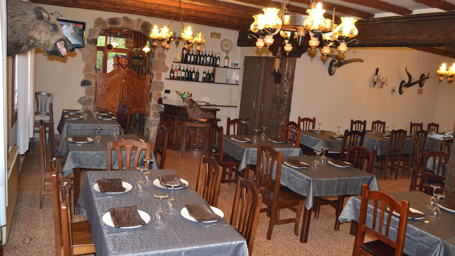 Food & Drinks, Hostal Restaurant Pous de la Neu, Tarragona