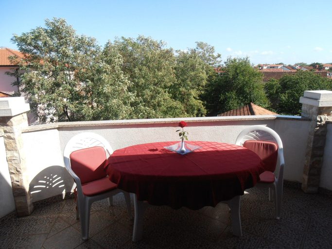 Others 5, Villa Linet, Vrsar