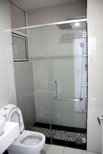 Bathroom 4, Skypod Residence, Puchong