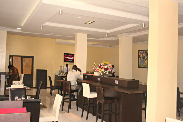 Food & Drinks 4, Mardezok Hotel, Oshimili South