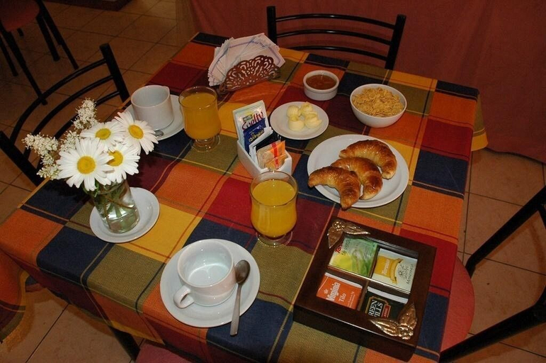 Food & Drinks 5, Parque Apart Hotel, Capital