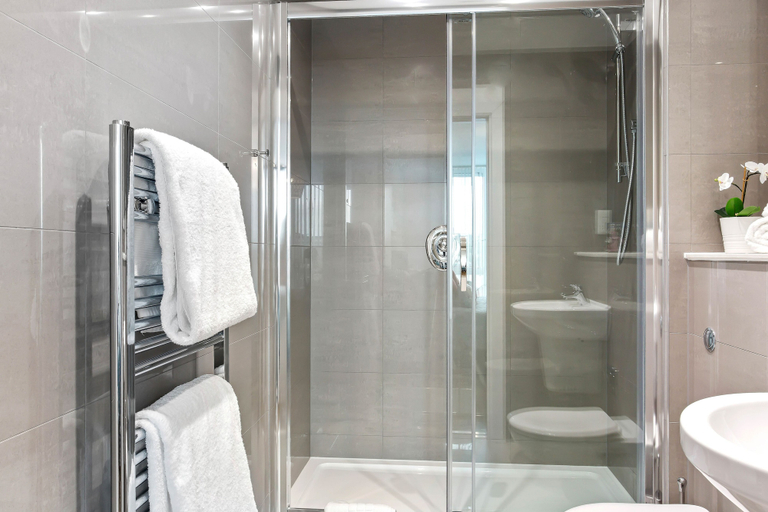 Bathroom 3, Ayoola SA, Bracknell Forest