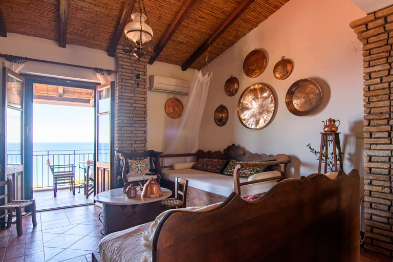 Others 5, Eros Home, Panoramic Sea View, Perfect location, Peloponnese
