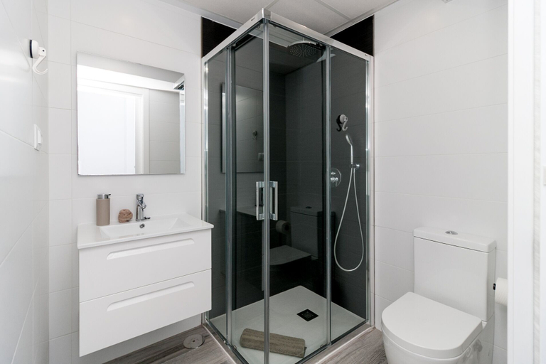 Bathroom, Cool and White Apartment Torrecilla Playa, Málaga