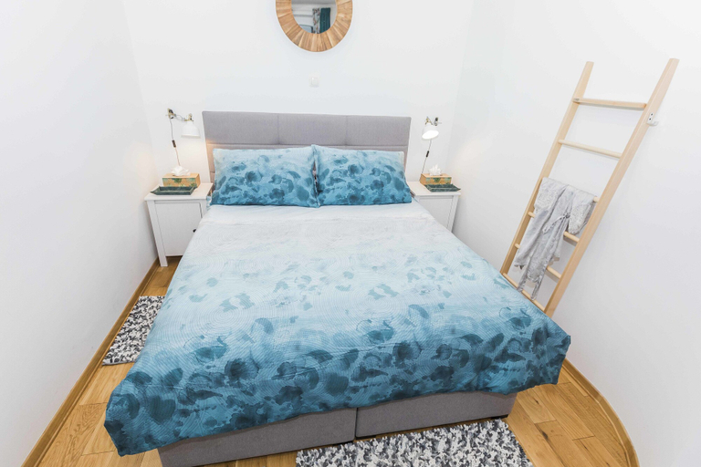 Bedroom 3, Horizon, Split