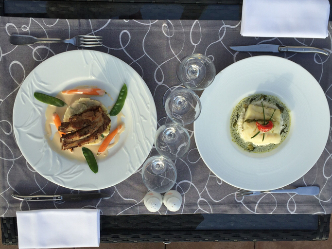 Food & Drinks 4, Hôtel La Chêneraie, Alpes-de-Haute-Provence
