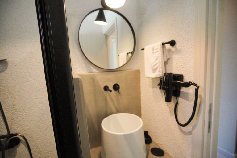 Bathroom 5, Alp Suites Mandalin, Ula