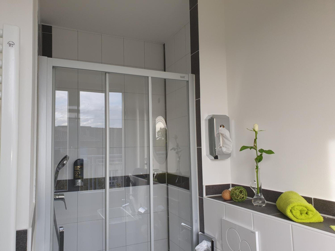 Bathroom 5, Studiotel Top Loft, Düsseldorf