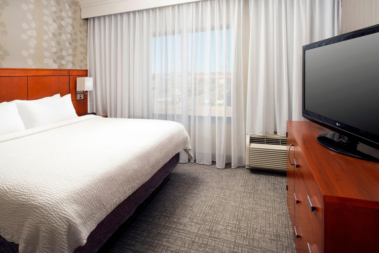 Bedroom 3, Courtyard by Marriott Wichita Falls, Wichita