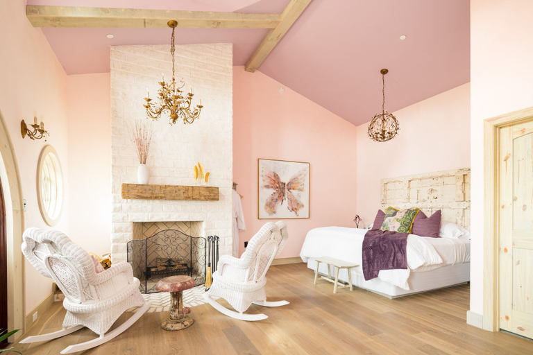 Bedroom 3, Ancient Lore Village, Knox
