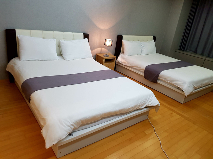 Bedroom 5, Sky Guestel, Jung