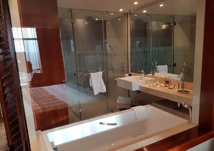 Bathroom 5, Hotel Dreams Araucania, Cautín