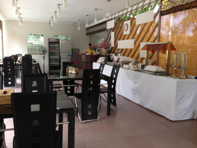 Food & Drinks 4, Golden Silk Road Hotel, Yangon
