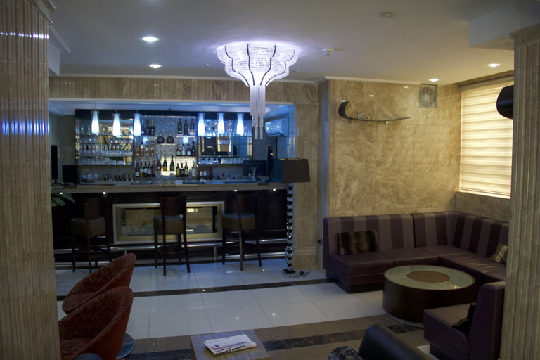 Food & Drinks 4, H210 Hotels, Eti-Osa
