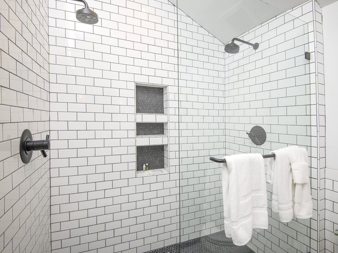 Bathroom 4, Casolar Drive, Eagle