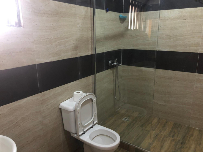 Bathroom 3, Solitude Hotel Yaba, Eti-Osa